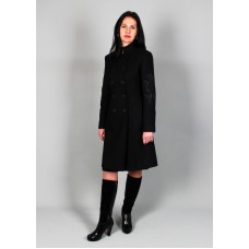 Дамско палто от вирджинска вълна с бродерия на ръкава